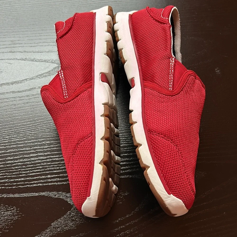 LL Bean Red slip on shoes size 8 - Picture 2 of 6